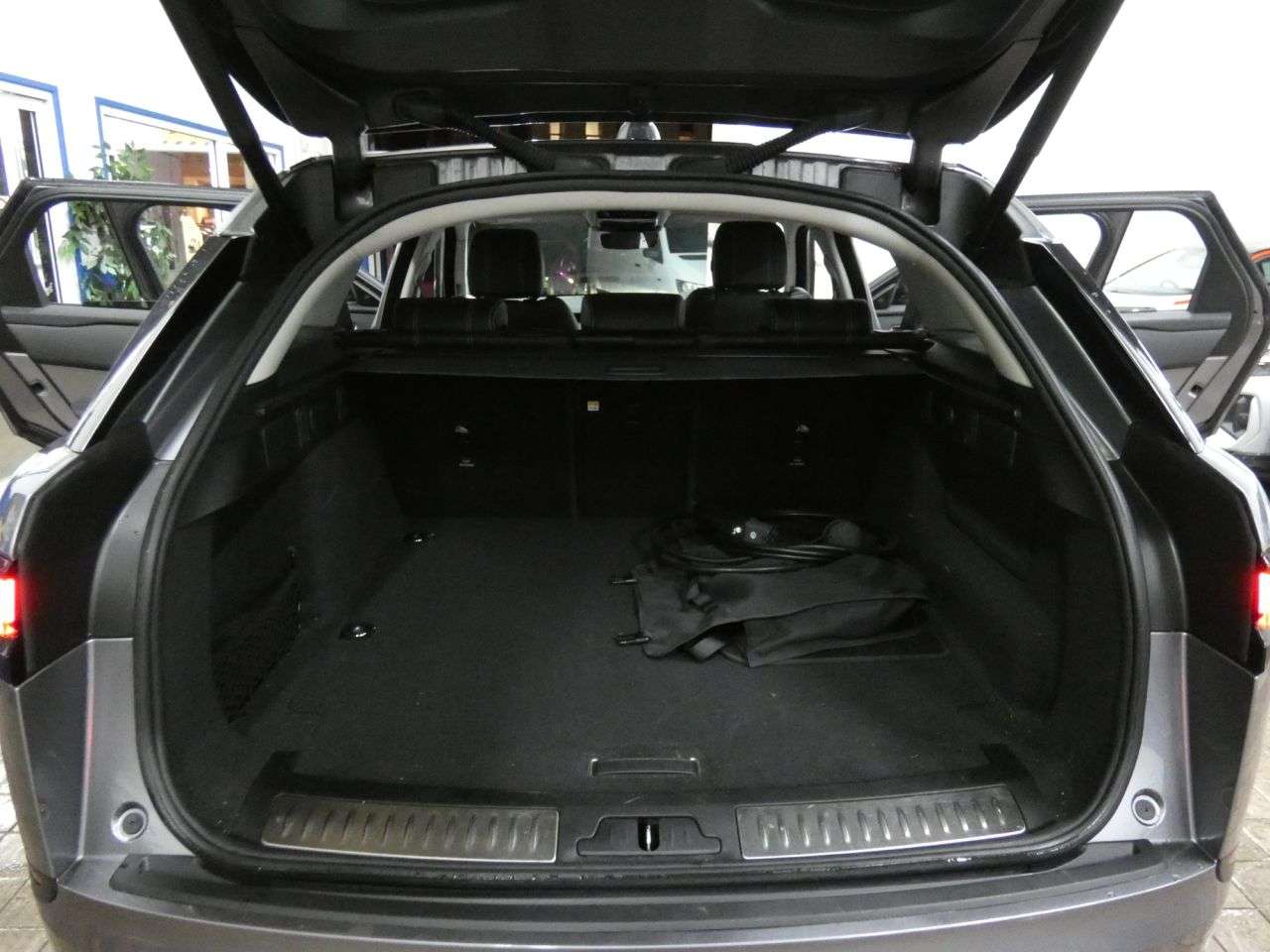 2022 LAND ROVER RANGE ROVER VELAR 2022 LAND ROVER RANGE ROVER VELAR