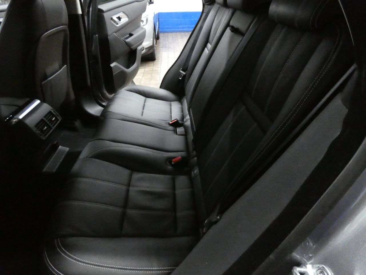 2022 LAND ROVER RANGE ROVER VELAR 2022 LAND ROVER RANGE ROVER VELAR