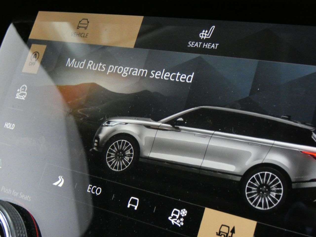 2022 LAND ROVER RANGE ROVER VELAR 2022 LAND ROVER RANGE ROVER VELAR