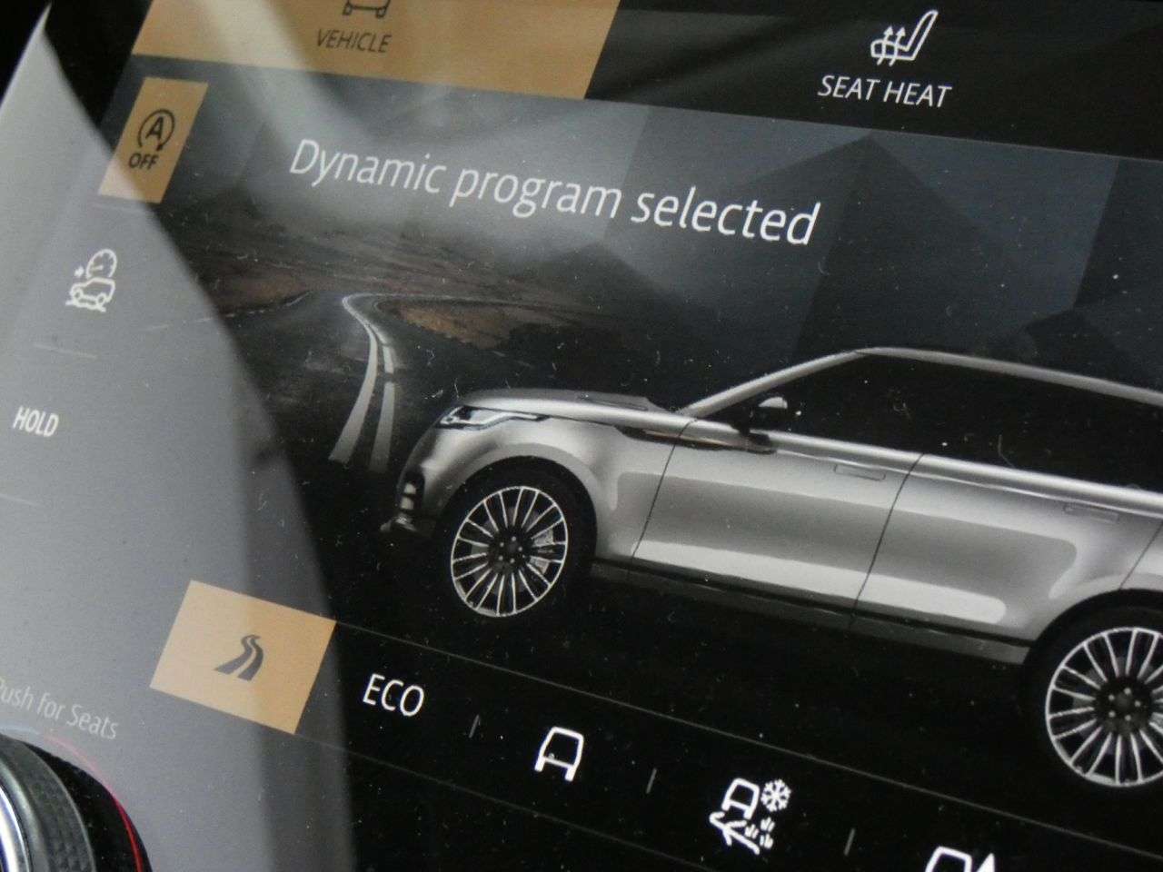 2022 LAND ROVER RANGE ROVER VELAR 2022 LAND ROVER RANGE ROVER VELAR