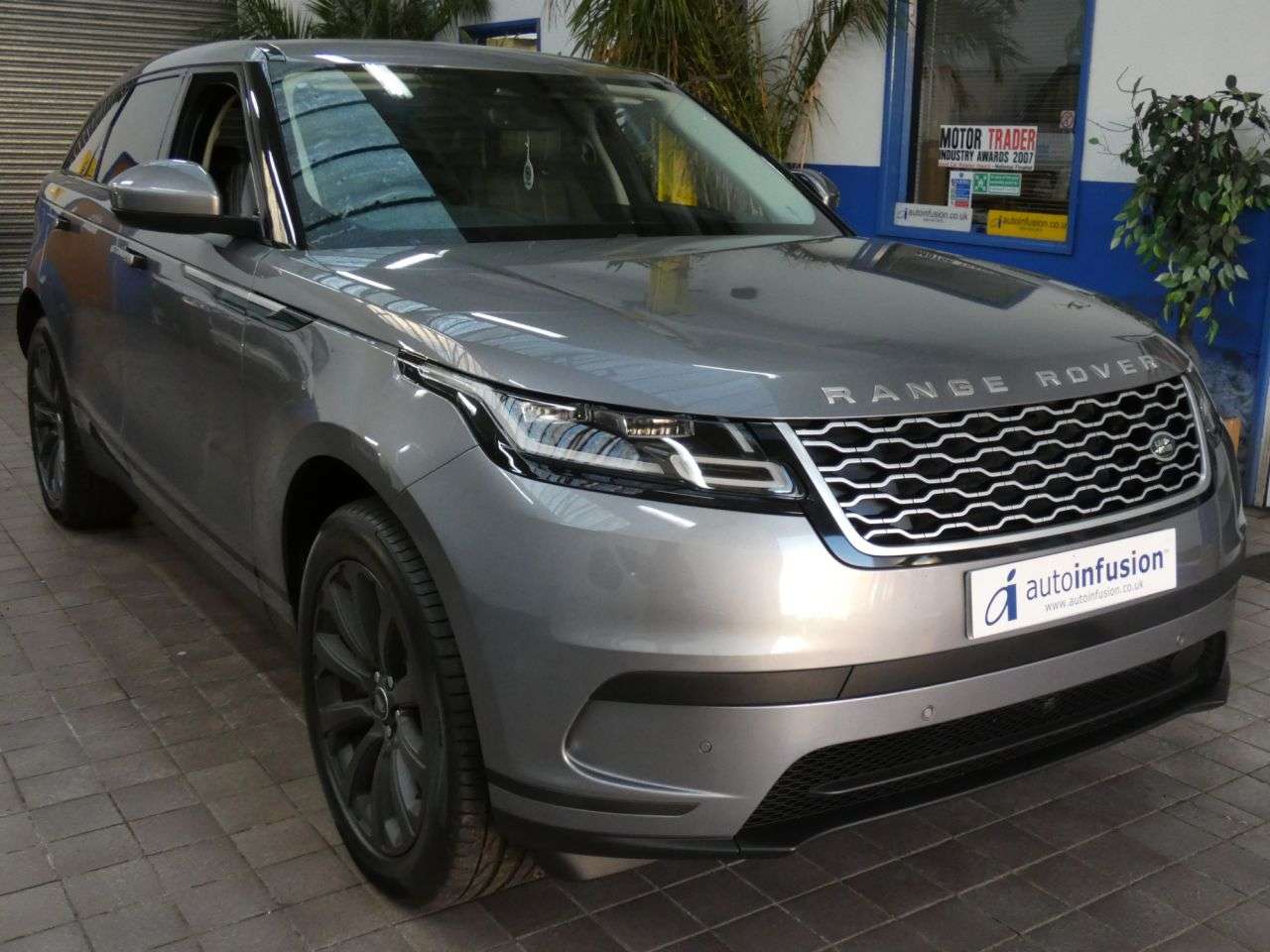 2022 LAND ROVER RANGE ROVER VELAR 2022 LAND ROVER RANGE ROVER VELAR