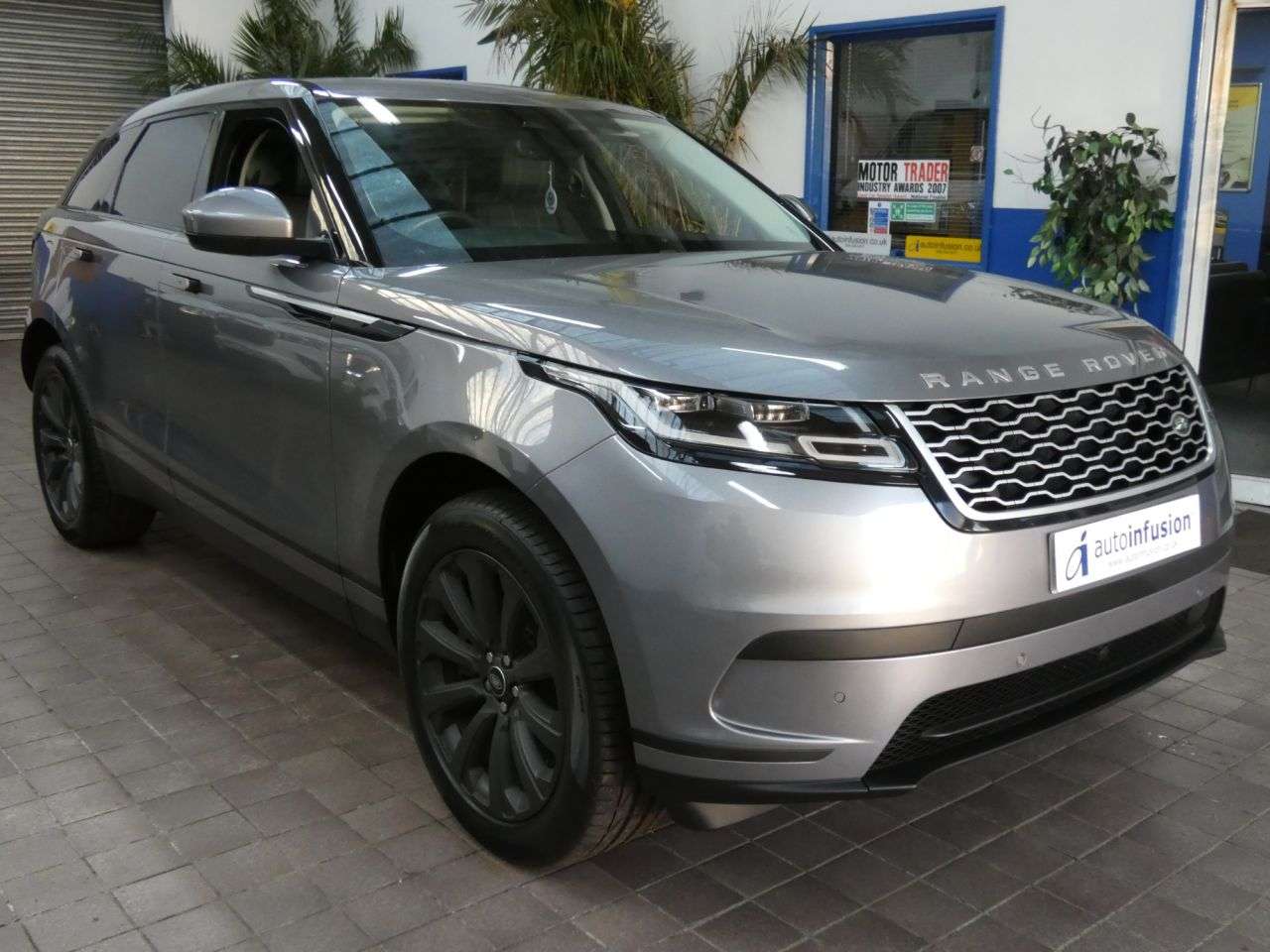 2022 LAND ROVER RANGE ROVER VELAR 2022 LAND ROVER RANGE ROVER VELAR