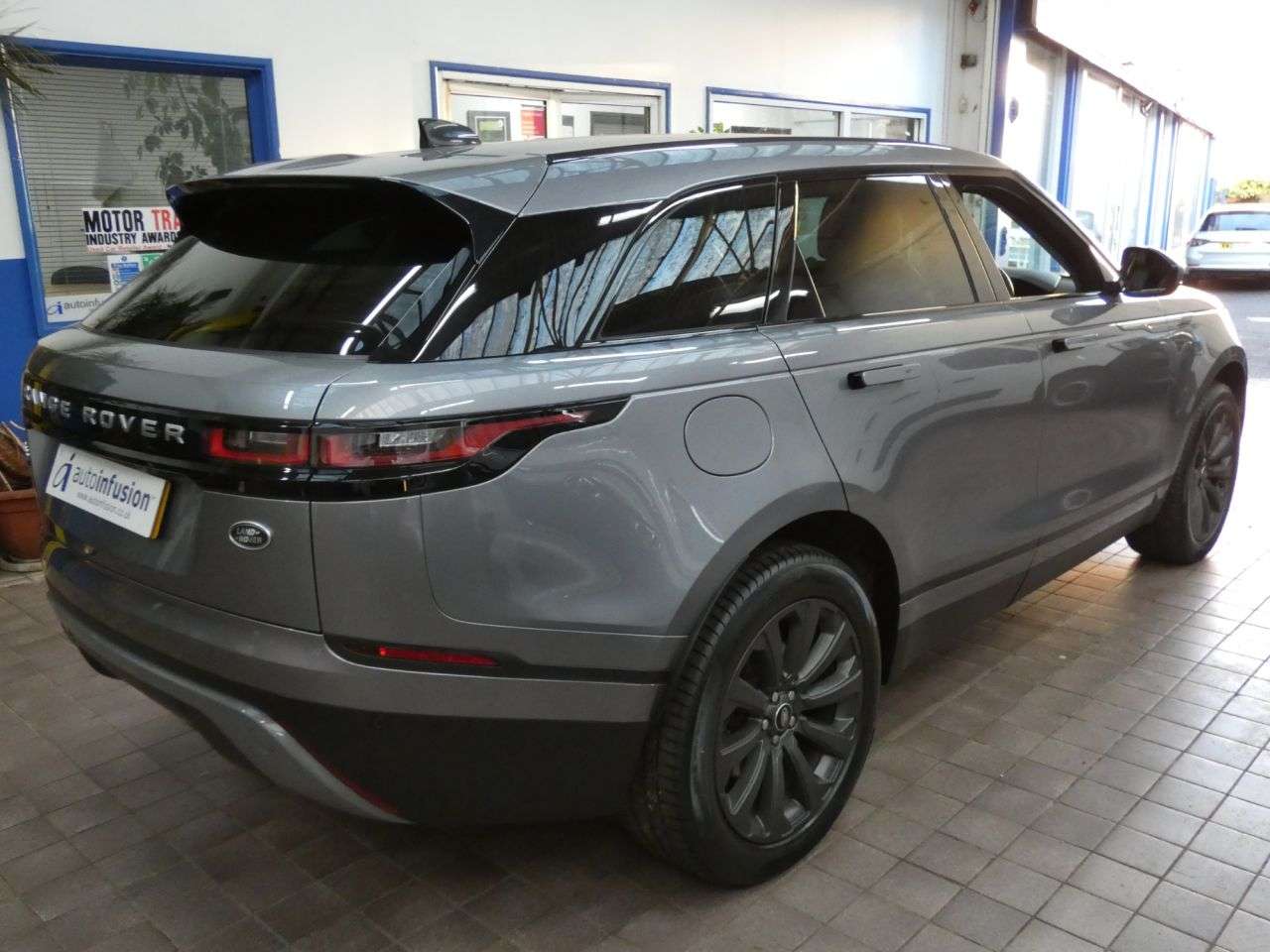 2022 LAND ROVER RANGE ROVER VELAR 2022 LAND ROVER RANGE ROVER VELAR