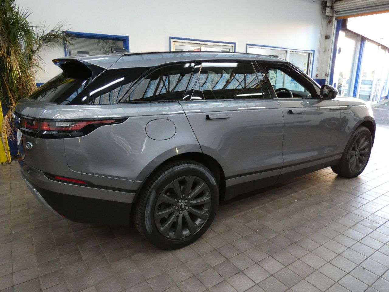 2022 LAND ROVER RANGE ROVER VELAR 2022 LAND ROVER RANGE ROVER VELAR