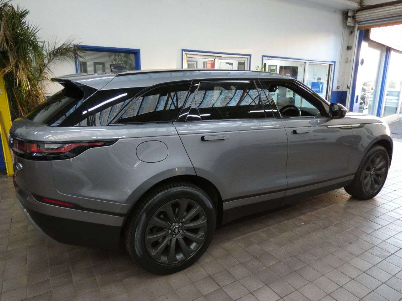 2022 LAND ROVER RANGE ROVER VELAR 2022 LAND ROVER RANGE ROVER VELAR
