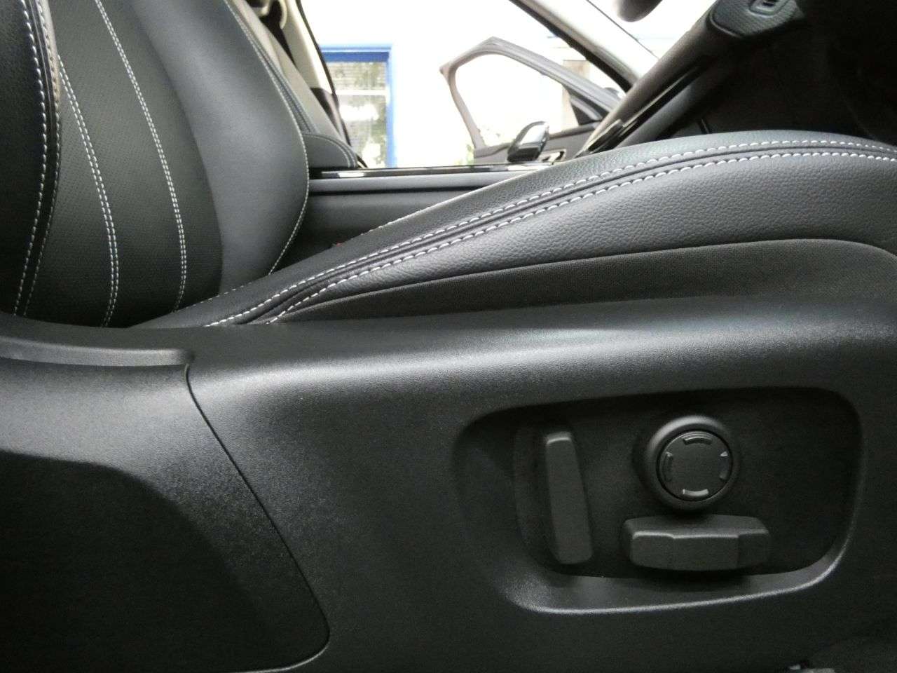 2022 LAND ROVER RANGE ROVER VELAR 2022 LAND ROVER RANGE ROVER VELAR