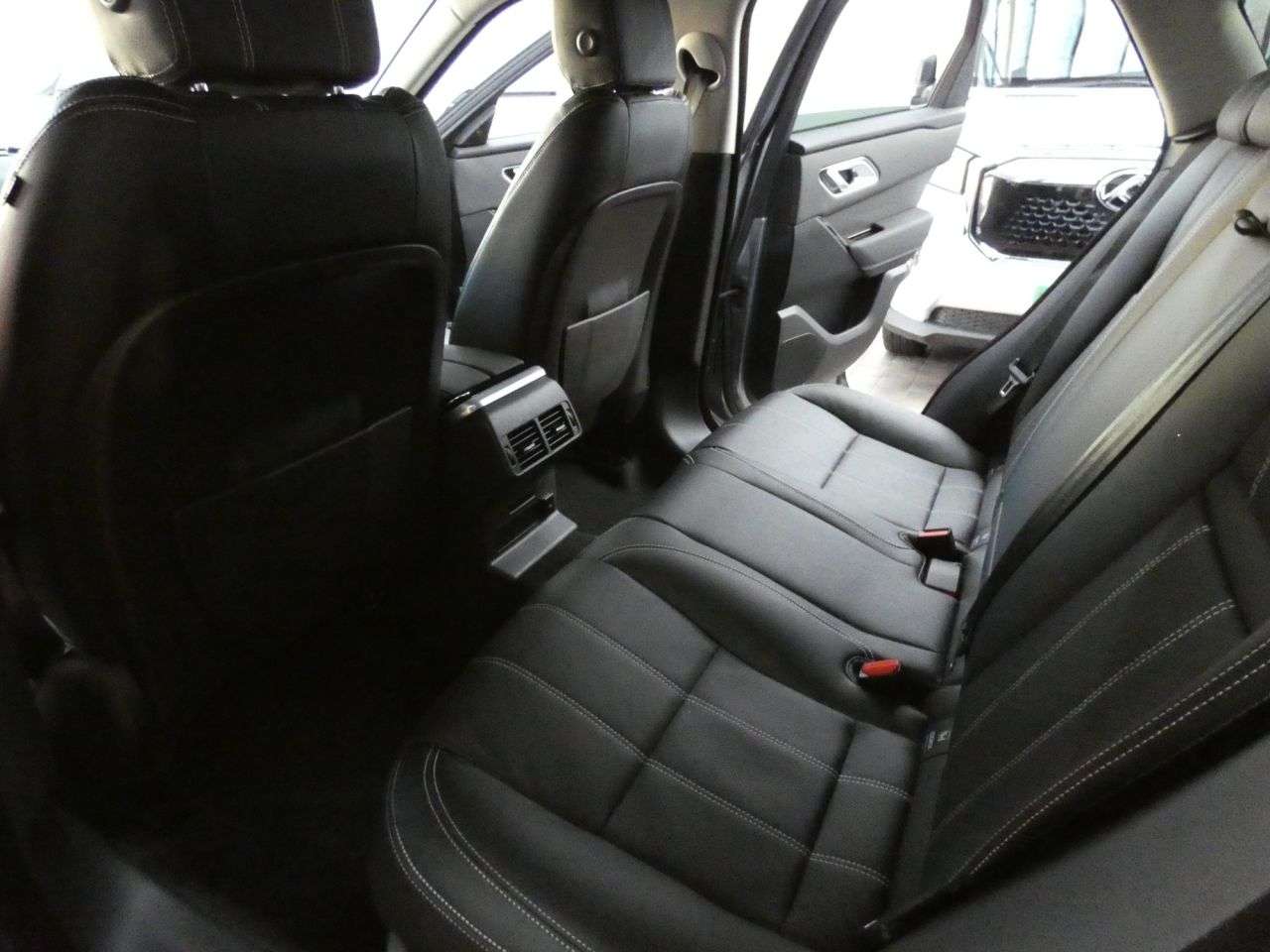 2022 LAND ROVER RANGE ROVER VELAR 2022 LAND ROVER RANGE ROVER VELAR