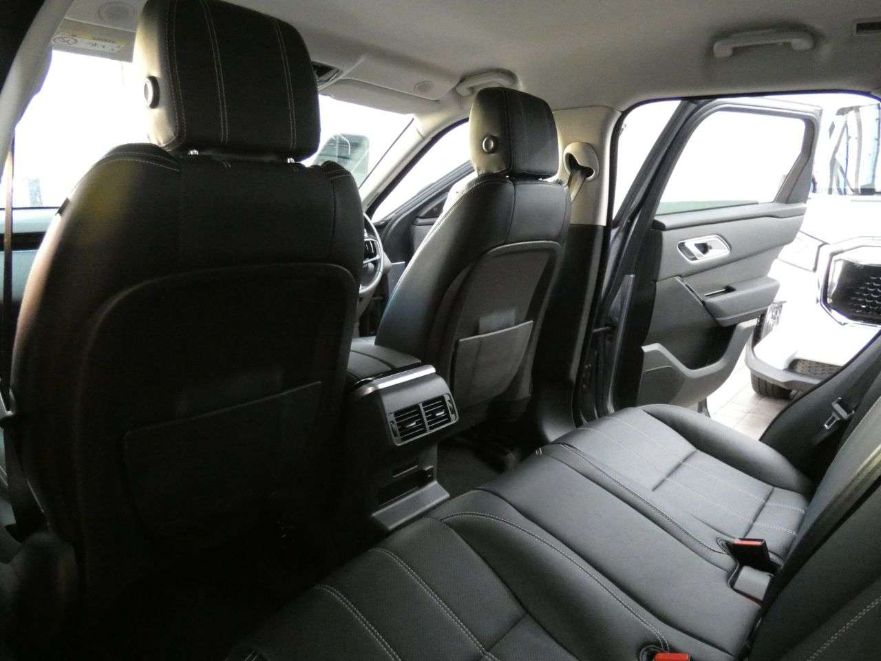 2022 LAND ROVER RANGE ROVER VELAR 2022 LAND ROVER RANGE ROVER VELAR