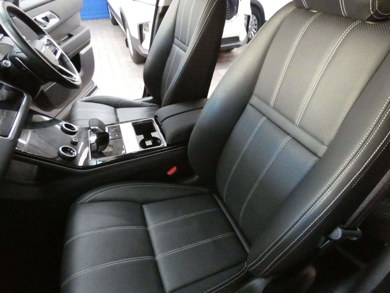 2022 LAND ROVER RANGE ROVER VELAR 2022 LAND ROVER RANGE ROVER VELAR