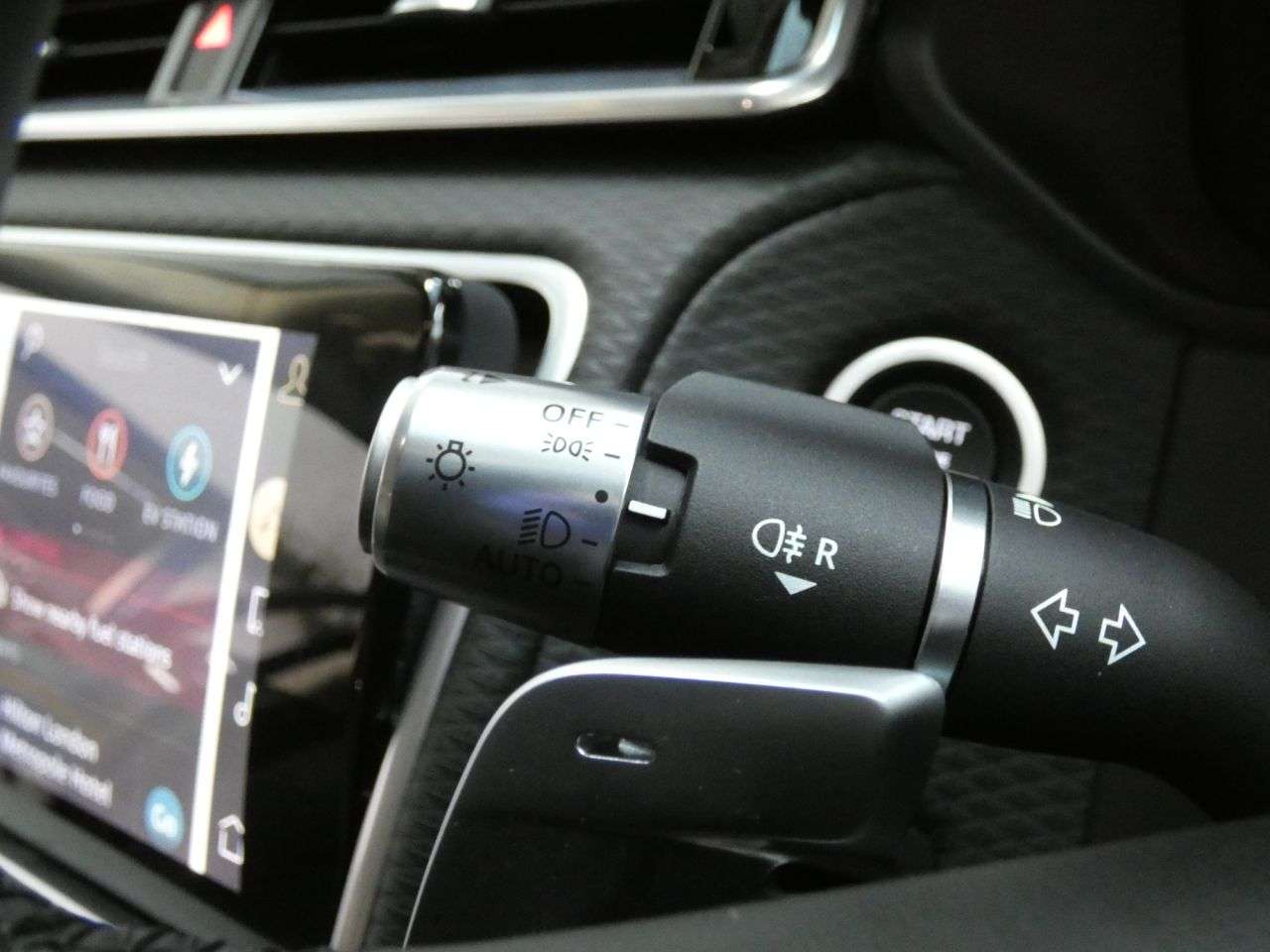 2022 LAND ROVER RANGE ROVER VELAR 2022 LAND ROVER RANGE ROVER VELAR