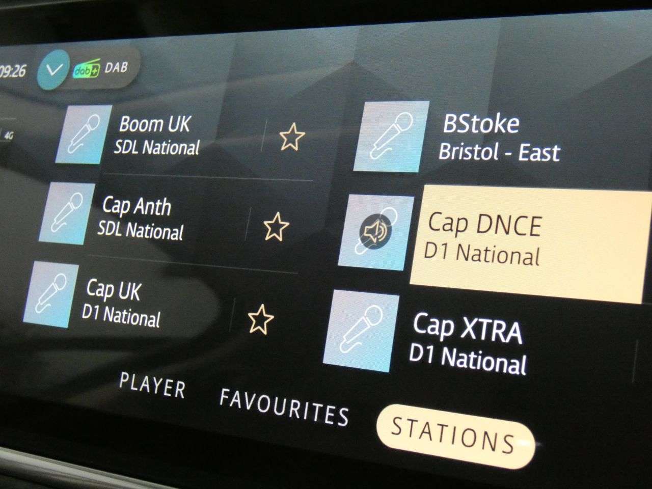 2022 LAND ROVER RANGE ROVER VELAR 2022 LAND ROVER RANGE ROVER VELAR