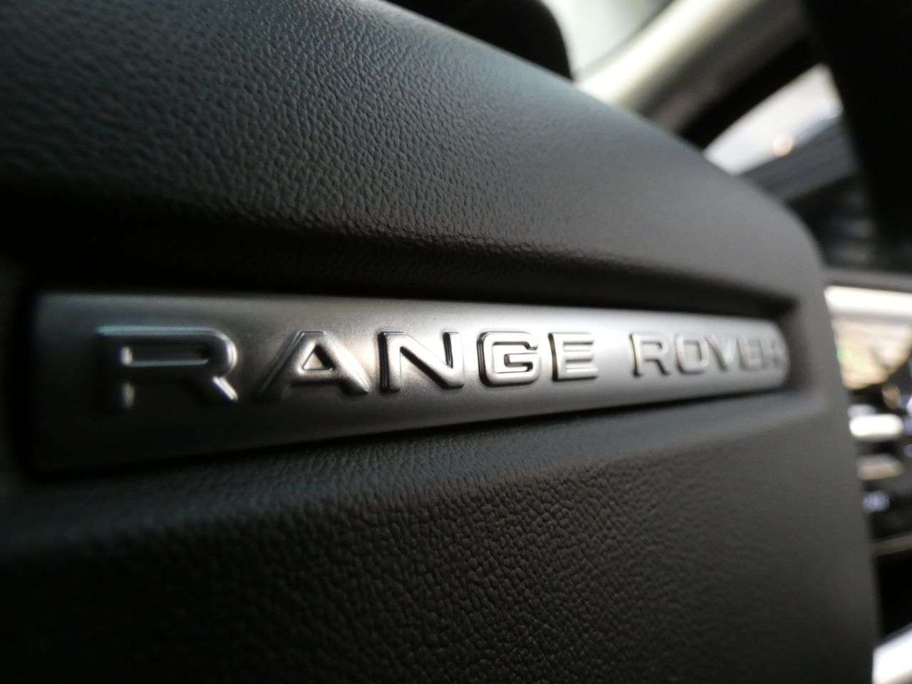 2022 LAND ROVER RANGE ROVER VELAR 2022 LAND ROVER RANGE ROVER VELAR