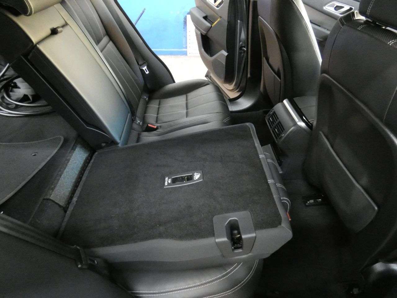 2022 LAND ROVER RANGE ROVER VELAR 2022 LAND ROVER RANGE ROVER VELAR