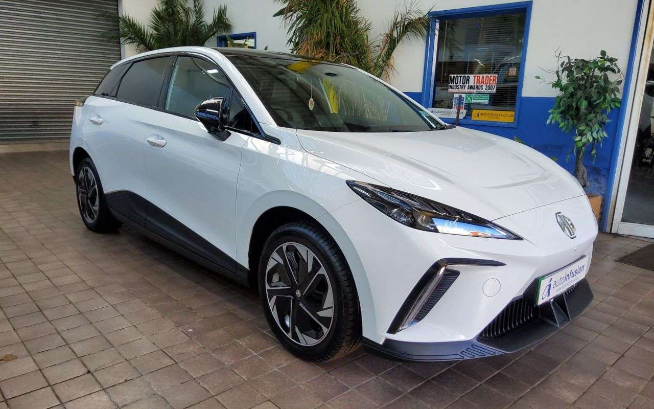 A 2023 MG MG4 64kWh Trophy Long Range Hatchback 5dr Electric Auto (203 ps) 7 YR MG WARRAN A 2023 MG MG4 64kWh Trophy Long Range Hatchback 5dr Electric Auto (203 ps) 7 YR MG WARRAN