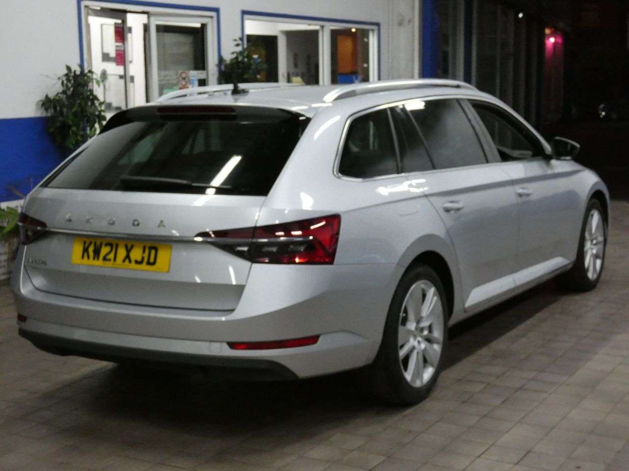 2021 SKODA SUPERB 2021 SKODA SUPERB