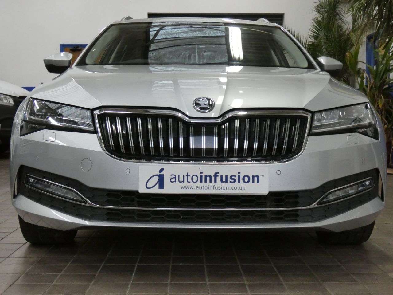 A 2021 SKODA SUPERB 1.5 TSI ACT SE L Estate 5dr Petrol DSG Euro 6 (s/s) (150 ps) 1 OWNER SERVIC A 2021 SKODA SUPERB 1.5 TSI ACT SE L Estate 5dr Petrol DSG Euro 6 (s/s) (150 ps) 1 OWNER SERVIC