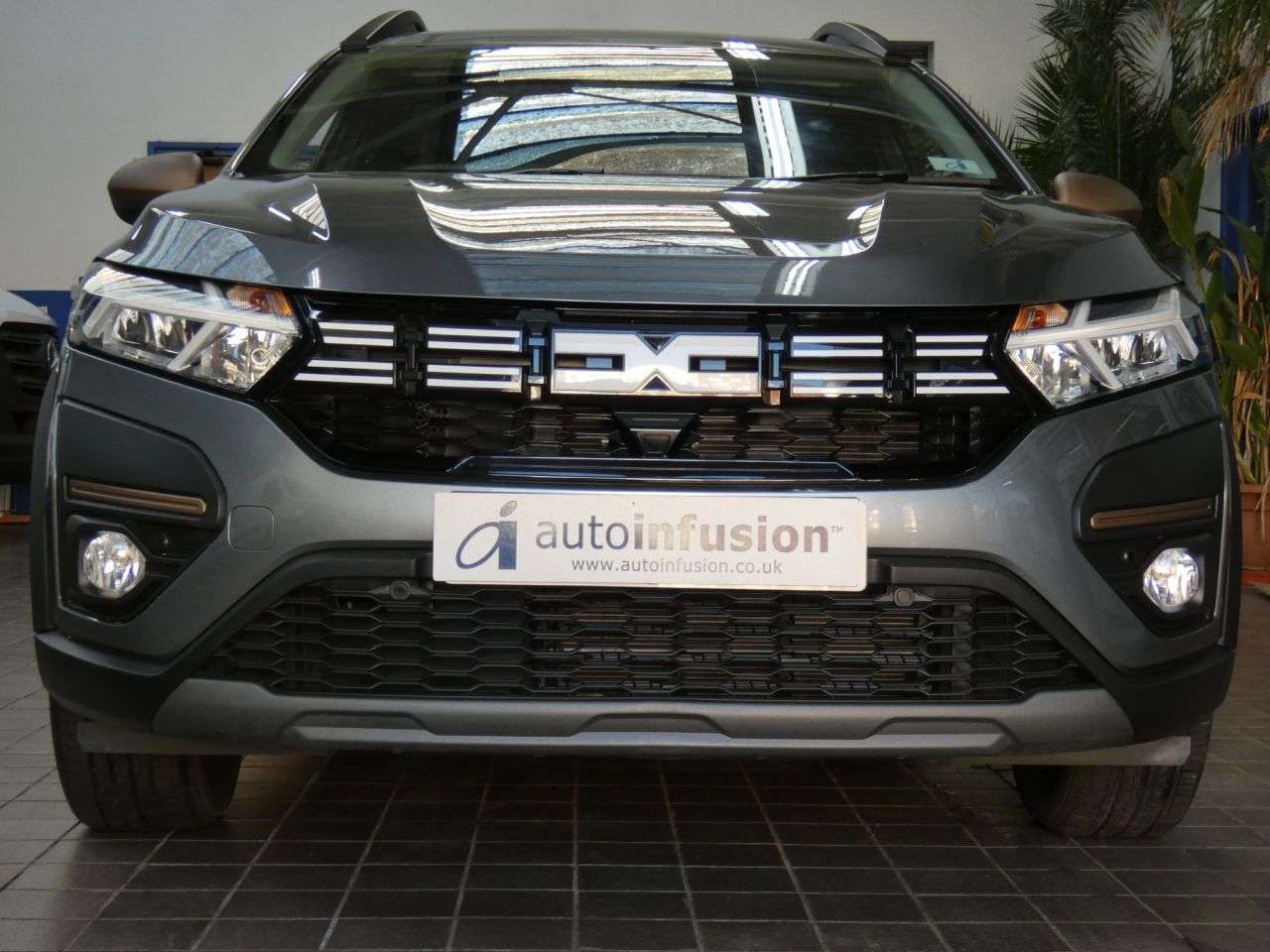 A 2025 DACIA JOGGER 1.6 Hybrid EXTREME MPV 5dr Petrol Hybrid Auto Euro 6 (s/s) (140 ps) DACIA W A 2025 DACIA JOGGER 1.6 Hybrid EXTREME MPV 5dr Petrol Hybrid Auto Euro 6 (s/s) (140 ps) DACIA W