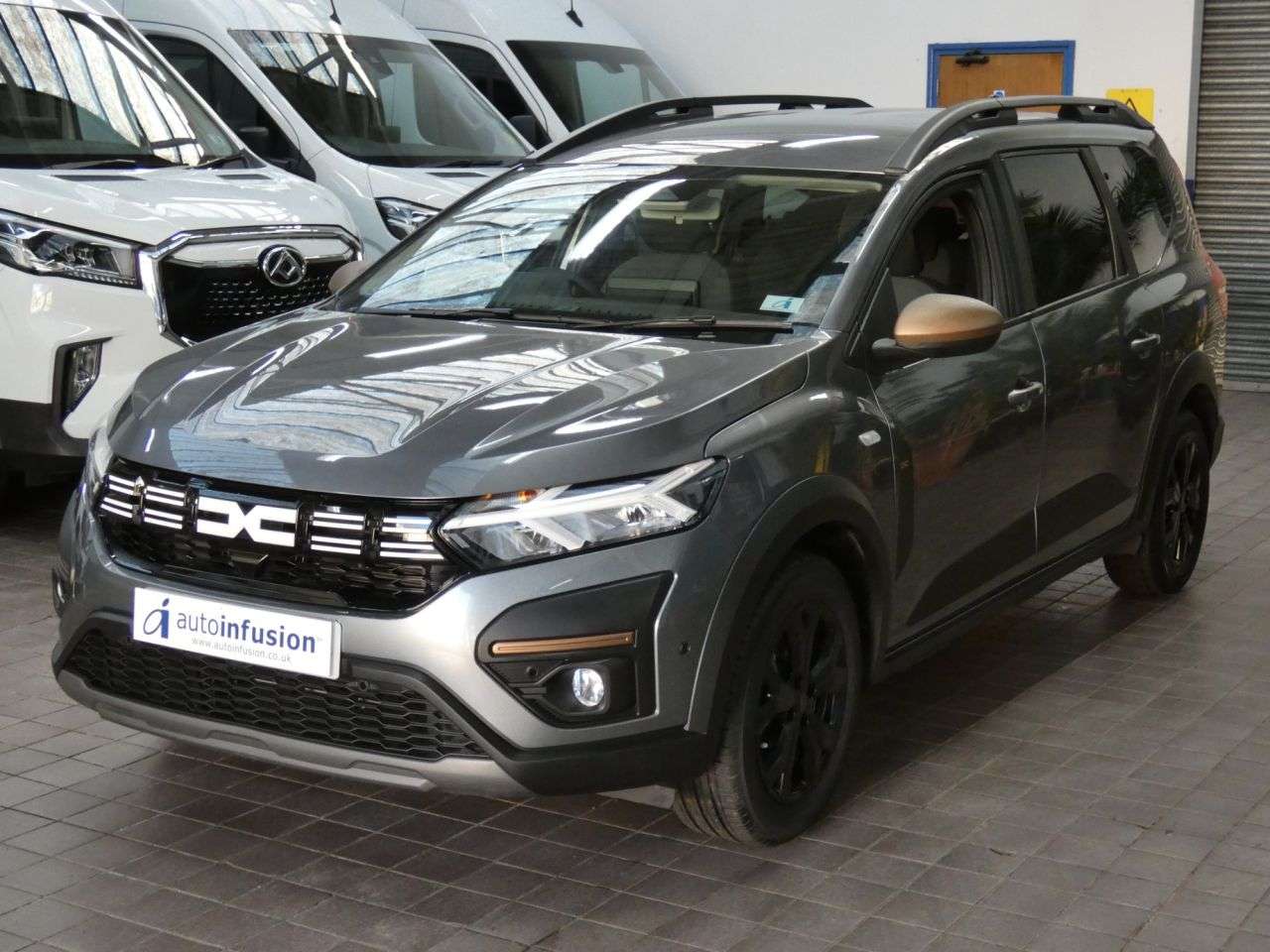 A 2025 DACIA JOGGER 1.6 Hybrid EXTREME MPV 5dr Petrol Hybrid Auto Euro 6 (s/s) (140 ps) DACIA W A 2025 DACIA JOGGER 1.6 Hybrid EXTREME MPV 5dr Petrol Hybrid Auto Euro 6 (s/s) (140 ps) DACIA W
