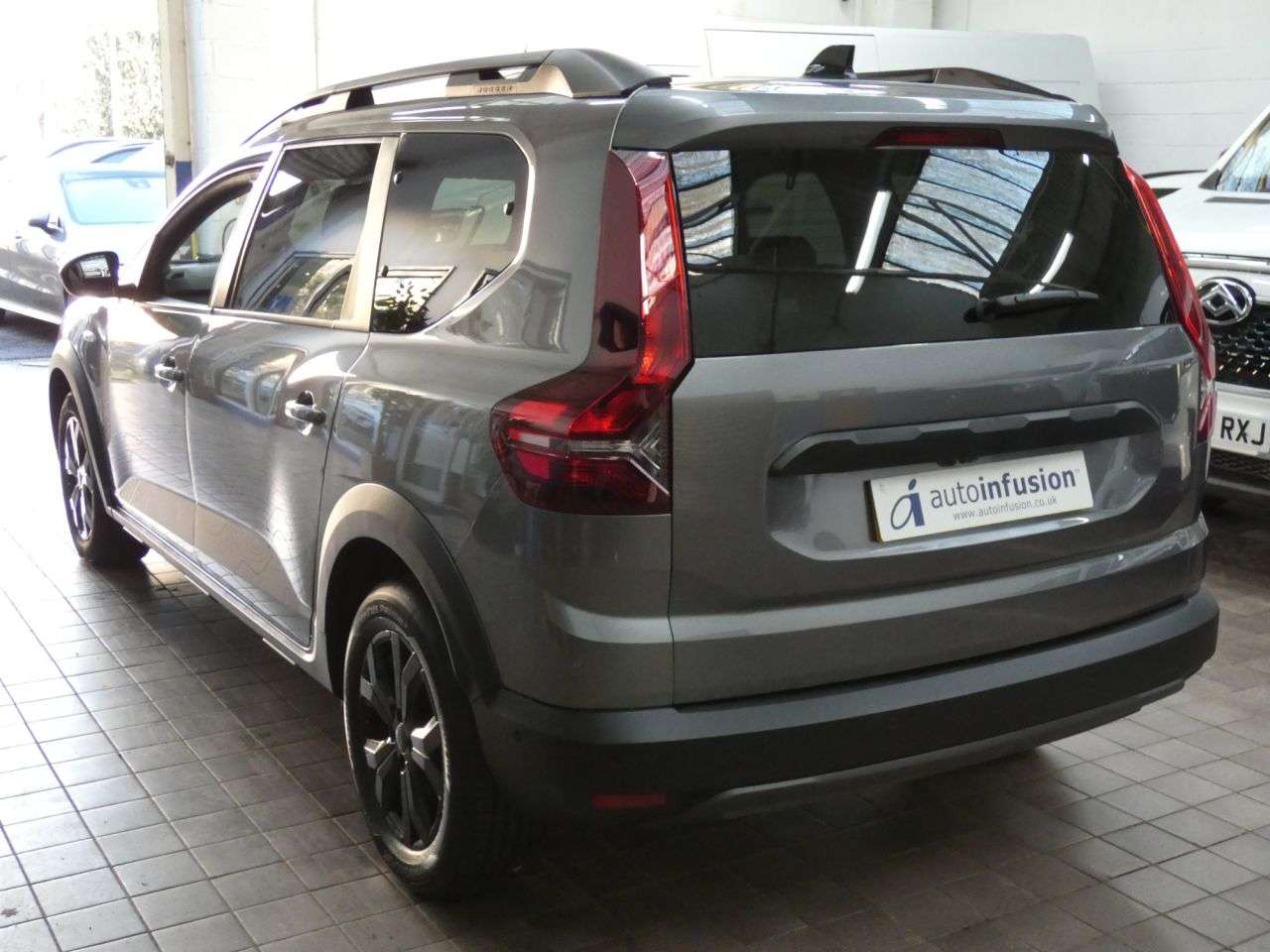 A 2025 DACIA JOGGER 1.6 Hybrid EXTREME MPV 5dr Petrol Hybrid Auto Euro 6 (s/s) (140 ps) DACIA W A 2025 DACIA JOGGER 1.6 Hybrid EXTREME MPV 5dr Petrol Hybrid Auto Euro 6 (s/s) (140 ps) DACIA W