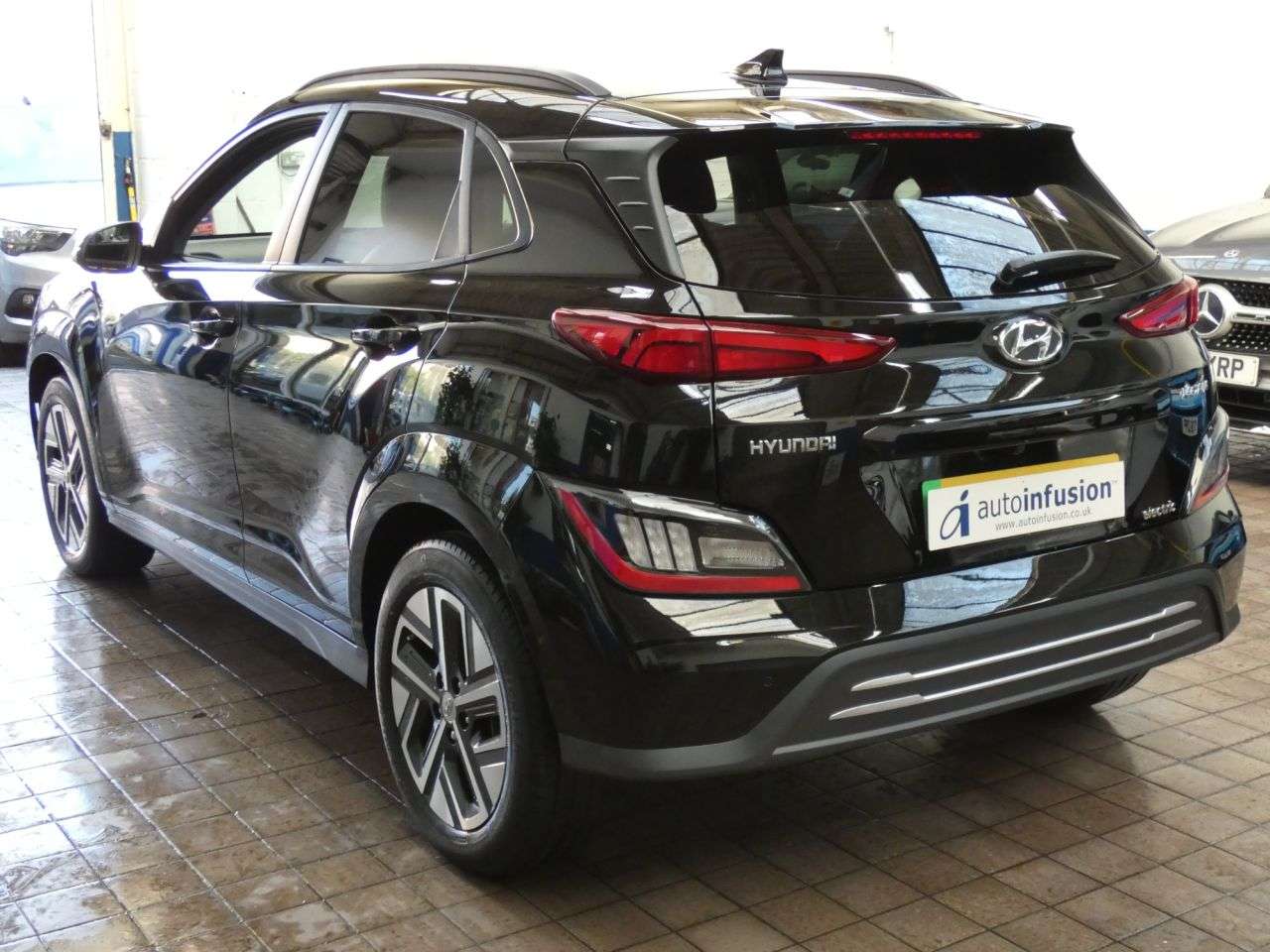 A 2022 HYUNDAI KONA 64kWh Ultimate SUV 5dr Electric Auto (10.5kW Charger) (204 ps) ONE OWNER SE A 2022 HYUNDAI KONA 64kWh Ultimate SUV 5dr Electric Auto (10.5kW Charger) (204 ps) ONE OWNER SE