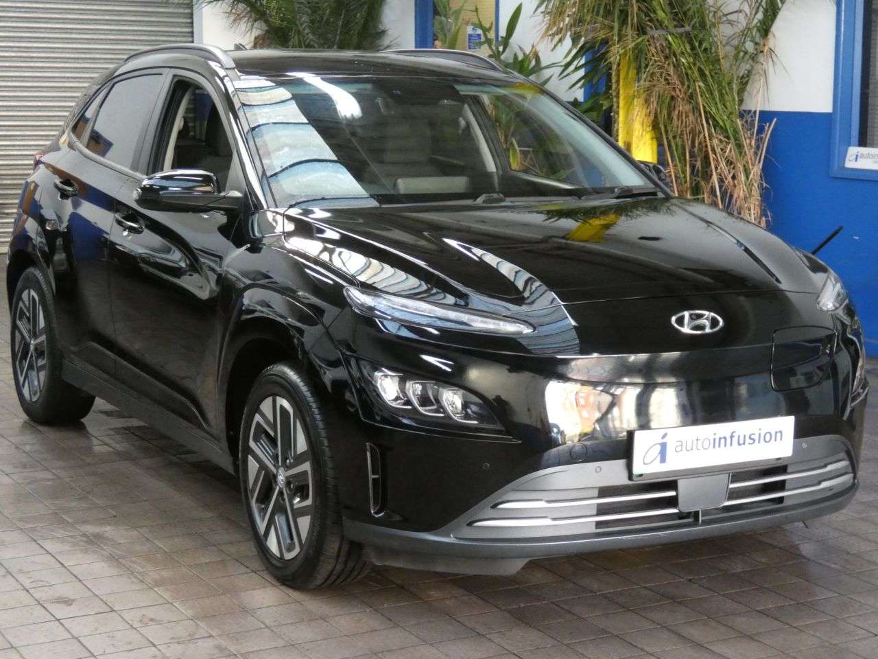 A 2021 HYUNDAI KONA 64kWh Premium SUV 5dr Electric Auto (10.5kW Charger) (204 ps) HYUNDAI WARRA A 2021 HYUNDAI KONA 64kWh Premium SUV 5dr Electric Auto (10.5kW Charger) (204 ps) HYUNDAI WARRA