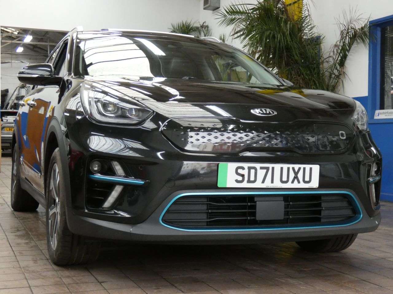 A 2021 KIA NIRO 64kWh 4+ SUV 5dr Electric Auto (201 bhp) FKIASH KIA WARRANTY TILL NOV 2028 A 2021 KIA NIRO 64kWh 4+ SUV 5dr Electric Auto (201 bhp) FKIASH KIA WARRANTY TILL NOV 2028