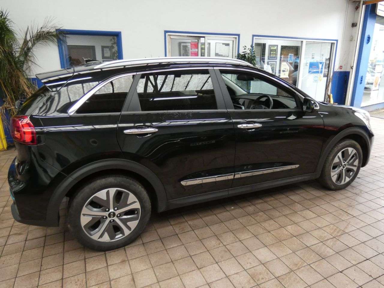 2021 KIA NIRO 2021 KIA NIRO