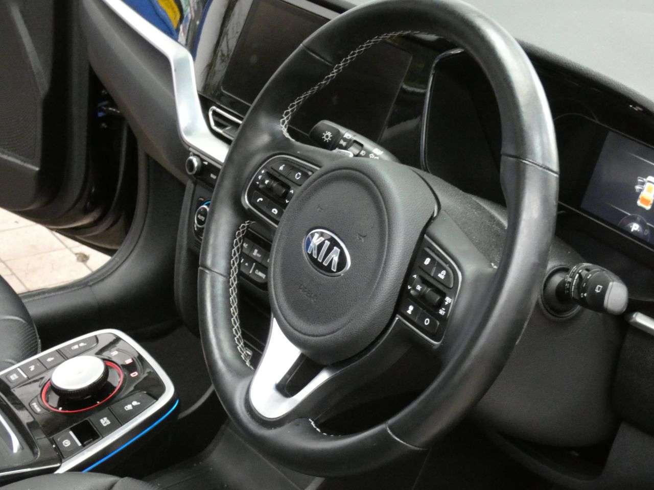 2021 KIA NIRO 2021 KIA NIRO