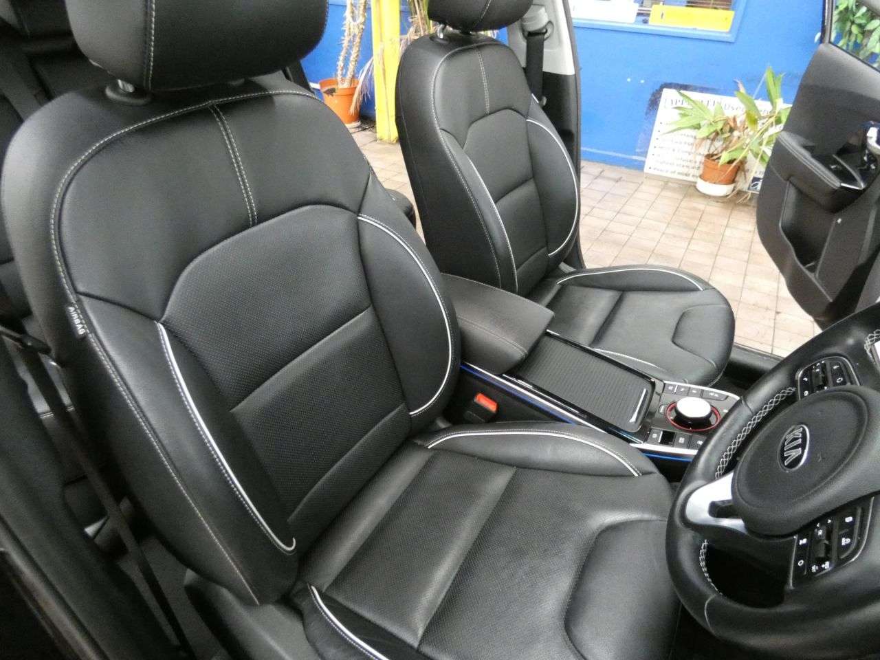 2021 KIA NIRO 2021 KIA NIRO