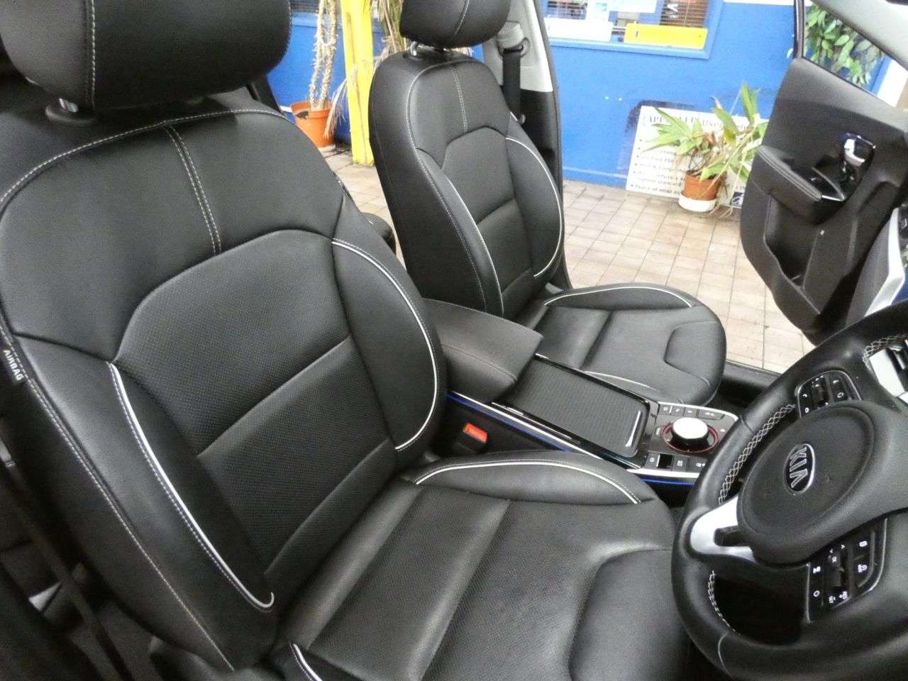 2021 KIA NIRO 2021 KIA NIRO