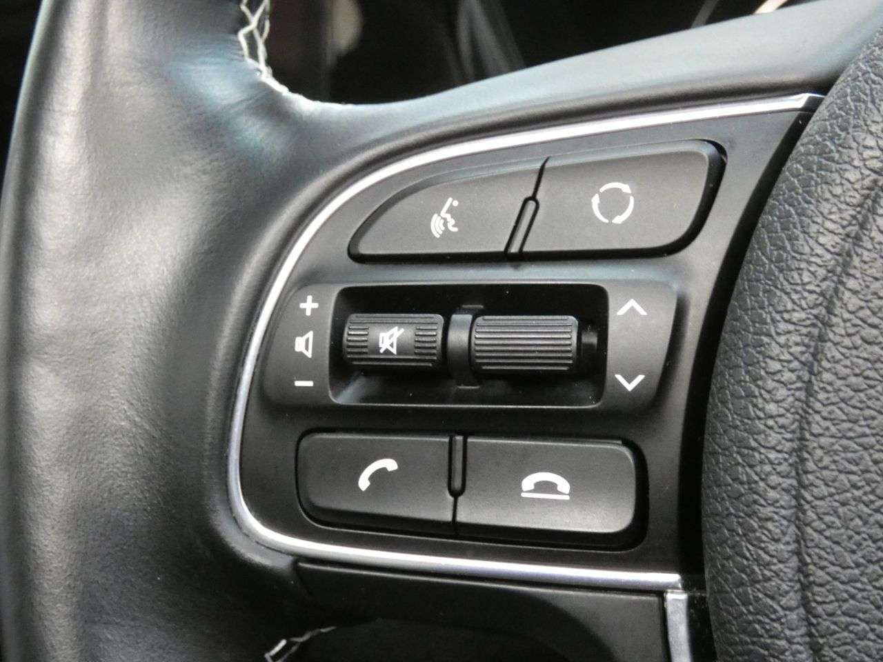 2021 KIA NIRO 2021 KIA NIRO