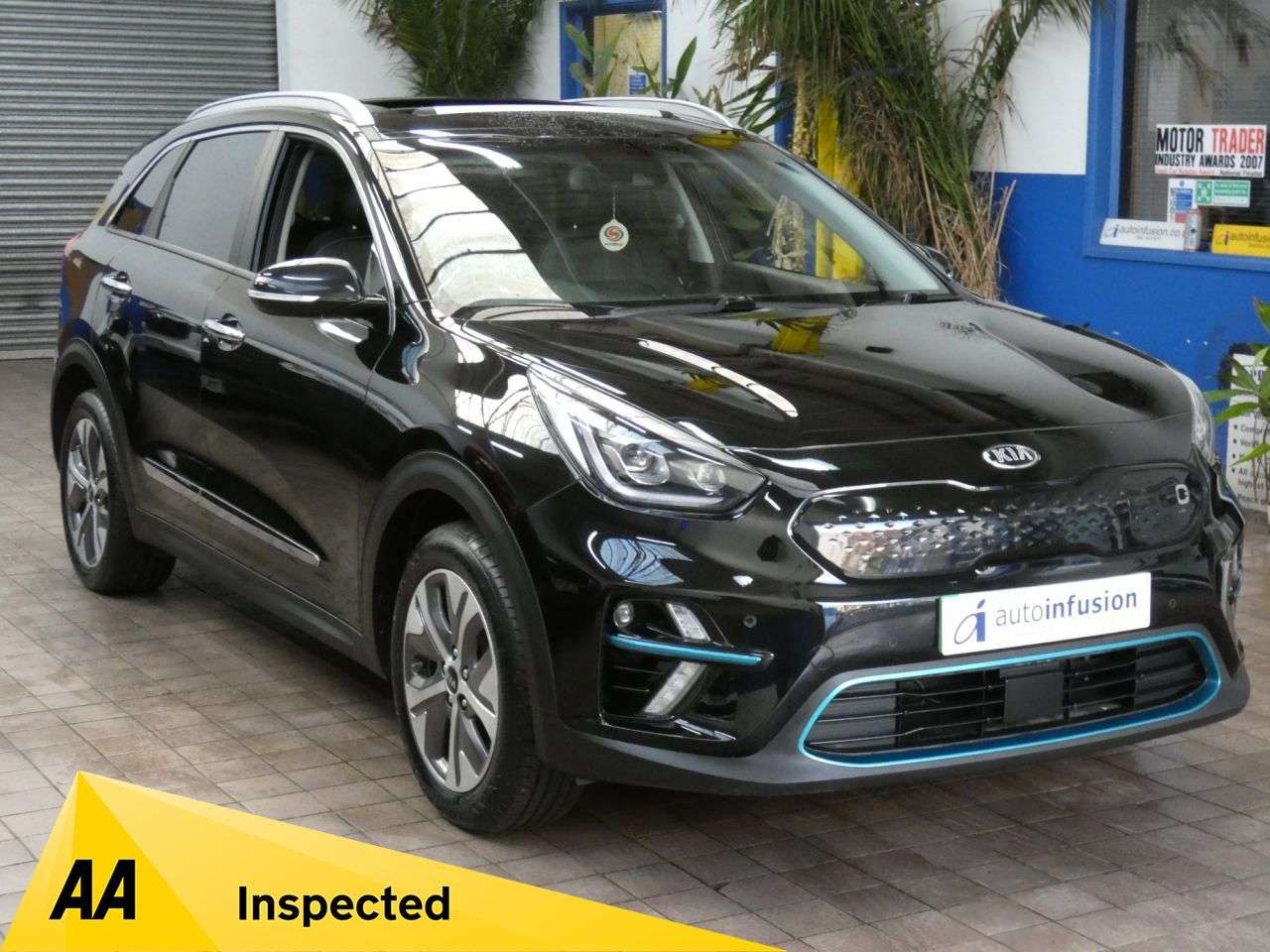 A 2021 KIA NIRO 64kWh 4+ SUV 5dr Electric Auto (201 bhp) SERVICE HISTORY WARRANTY A 2021 KIA NIRO 64kWh 4+ SUV 5dr Electric Auto (201 bhp) SERVICE HISTORY WARRANTY