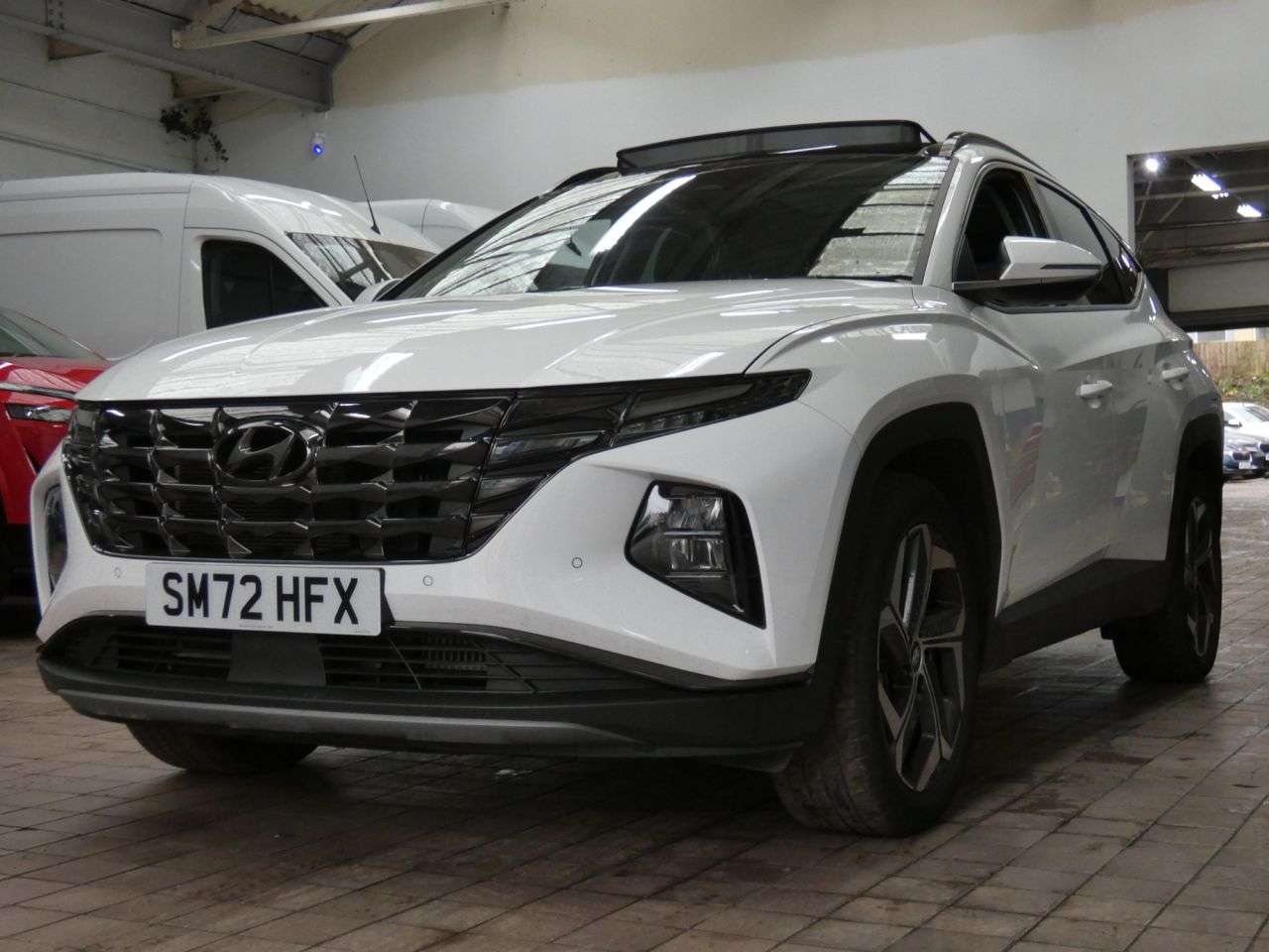 A 2022 HYUNDAI TUCSON 1.6 h T-GDi Ultimate SUV 5dr Petrol Hybrid Auto Euro 6 (s/s) (230 ps) TOP O A 2022 HYUNDAI TUCSON 1.6 h T-GDi Ultimate SUV 5dr Petrol Hybrid Auto Euro 6 (s/s) (230 ps) TOP O