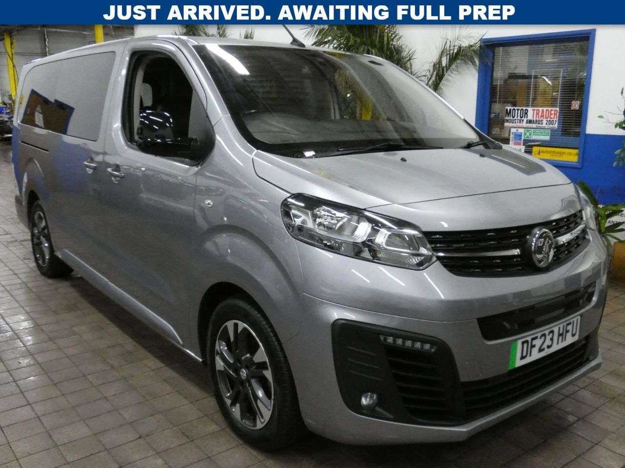 A 2023 VAUXHALL VIVARO LIFE ELECTRIC 50kWh Ultimate MPV 5dr Electric Auto LWB (8 Seat, 7.4kW Charger) (136 ps) 1 A 2023 VAUXHALL VIVARO LIFE ELECTRIC 50kWh Ultimate MPV 5dr Electric Auto LWB (8 Seat, 7.4kW Charger) (136 ps) 1