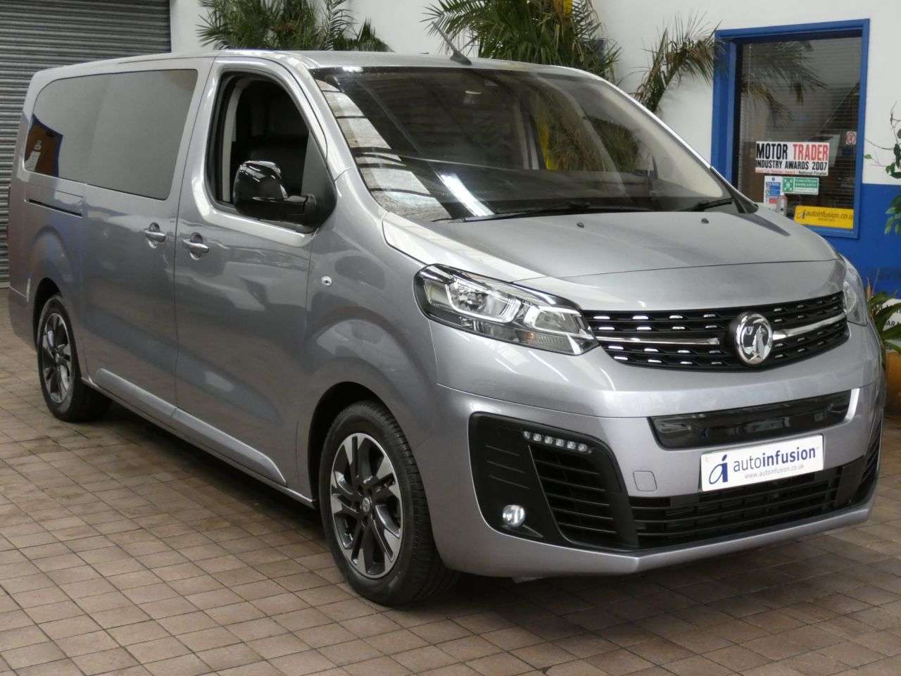 A 2023 VAUXHALL VIVARO LIFE ELECTRIC 50kWh Ultimate MPV 5dr Electric Auto LWB (8 Seat, 7.4kW Charger) (136 ps) 1 A 2023 VAUXHALL VIVARO LIFE ELECTRIC 50kWh Ultimate MPV 5dr Electric Auto LWB (8 Seat, 7.4kW Charger) (136 ps) 1
