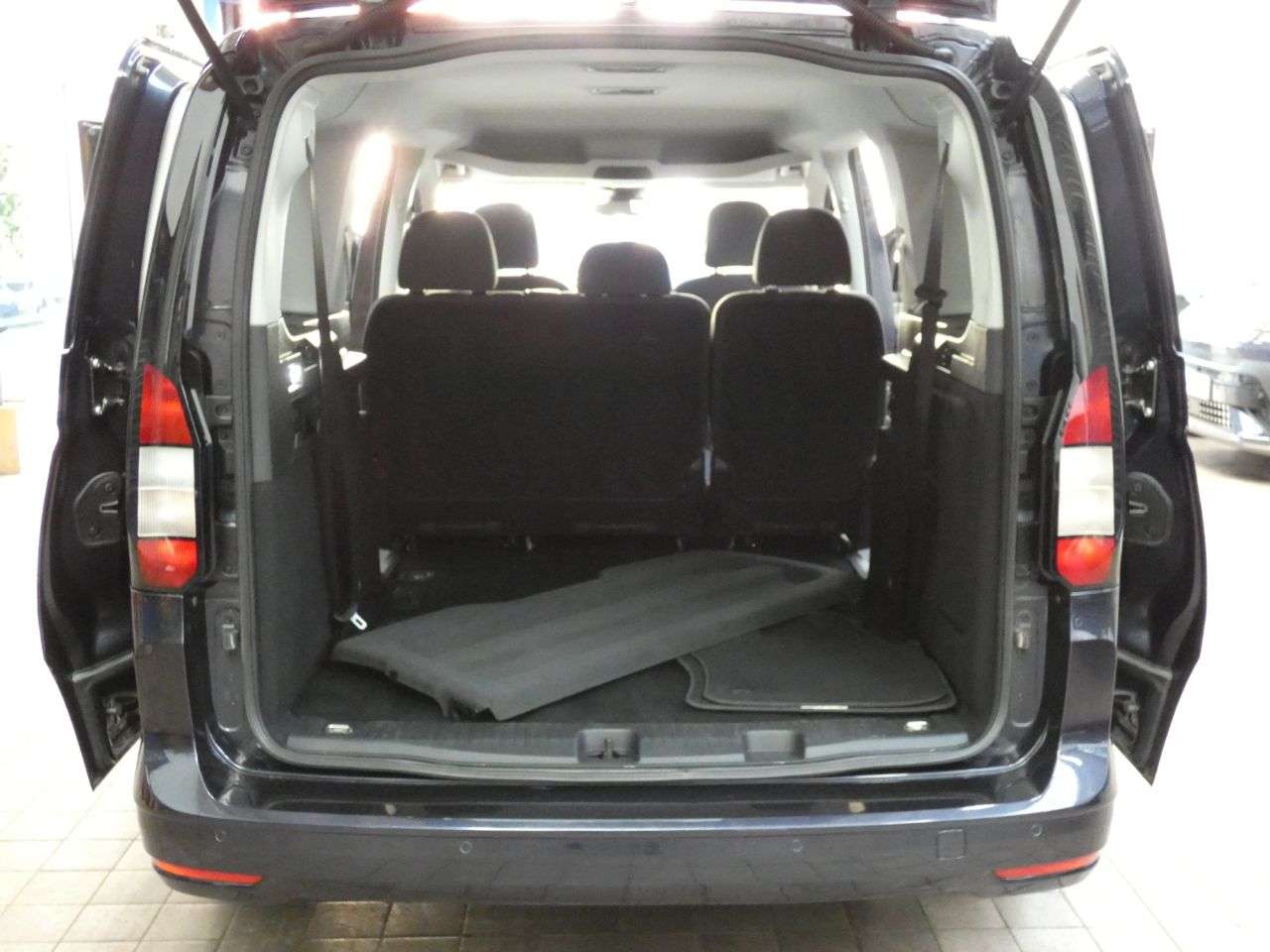 2023 FORD GRAND TOURNEO CONNECT 2023 FORD GRAND TOURNEO CONNECT