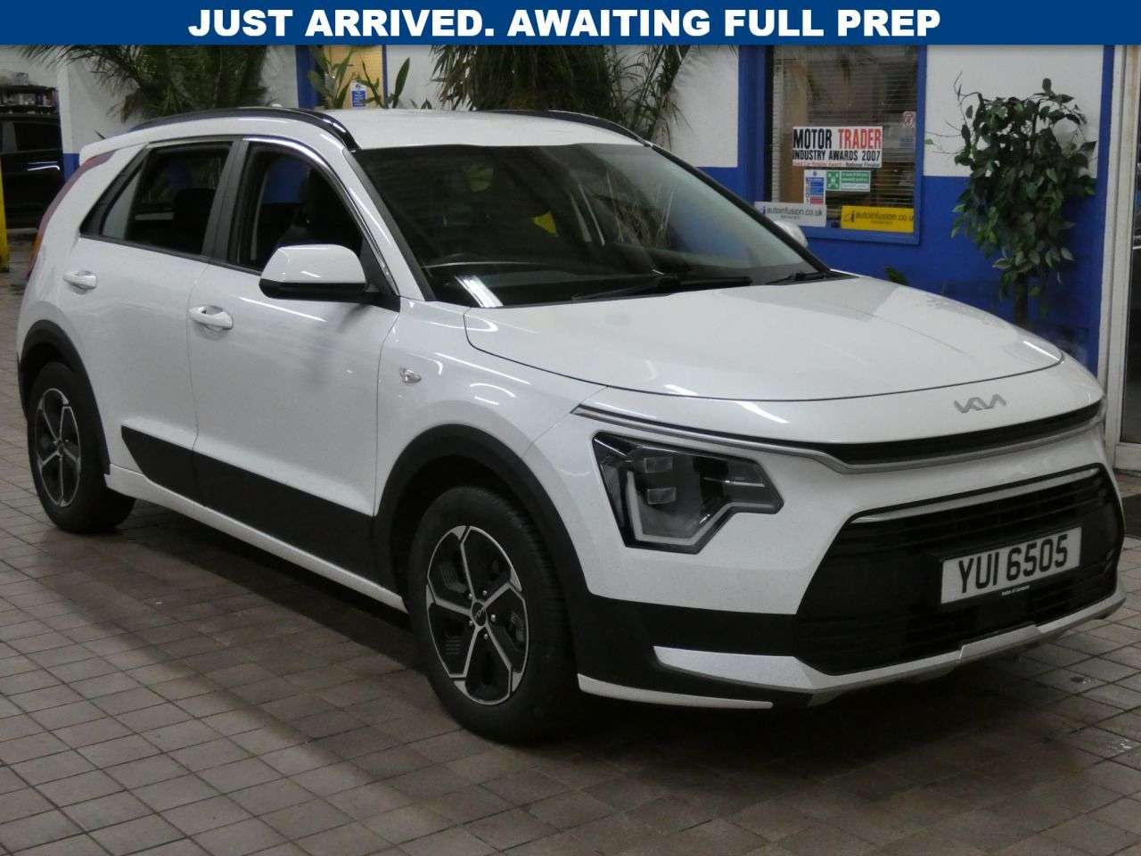 A 2022 KIA NIRO 1.6h GDi 2 SUV 5dr Petrol Hybrid DCT Euro 6 (s/s) (139 bhp) FULL KIA SERVIC A 2022 KIA NIRO 1.6h GDi 2 SUV 5dr Petrol Hybrid DCT Euro 6 (s/s) (139 bhp) FULL KIA SERVIC