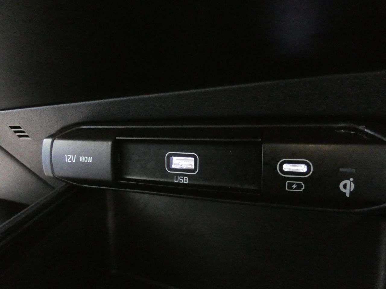 2022 KIA NIRO 2022 KIA NIRO