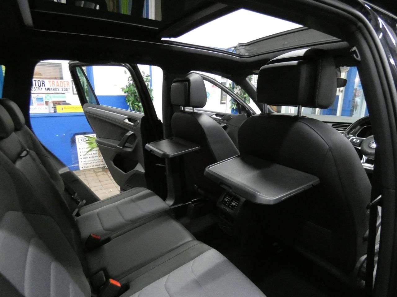 2018 VOLKSWAGEN TIGUAN 2018 VOLKSWAGEN TIGUAN