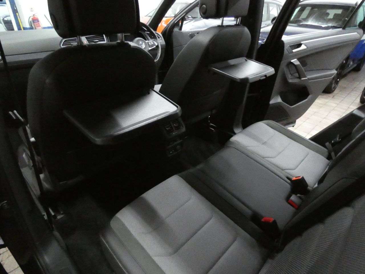 2018 VOLKSWAGEN TIGUAN 2018 VOLKSWAGEN TIGUAN