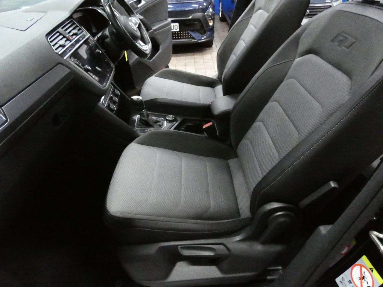 2018 VOLKSWAGEN TIGUAN 2018 VOLKSWAGEN TIGUAN