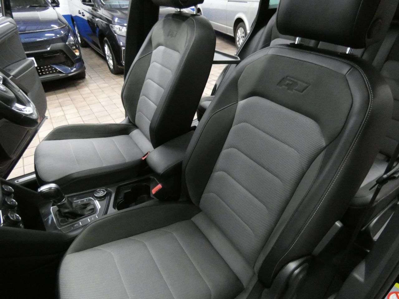 2018 VOLKSWAGEN TIGUAN 2018 VOLKSWAGEN TIGUAN