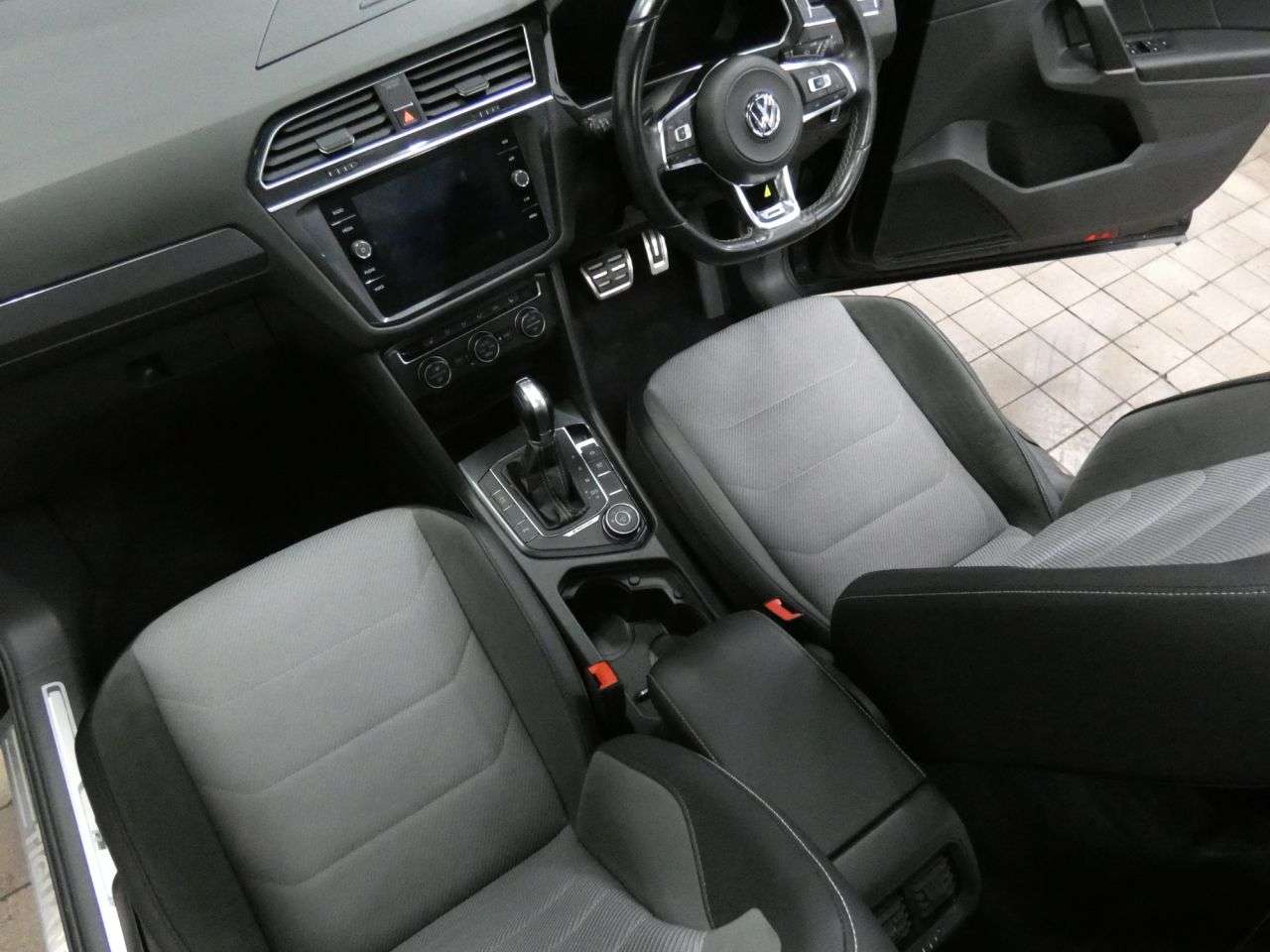 2018 VOLKSWAGEN TIGUAN 2018 VOLKSWAGEN TIGUAN