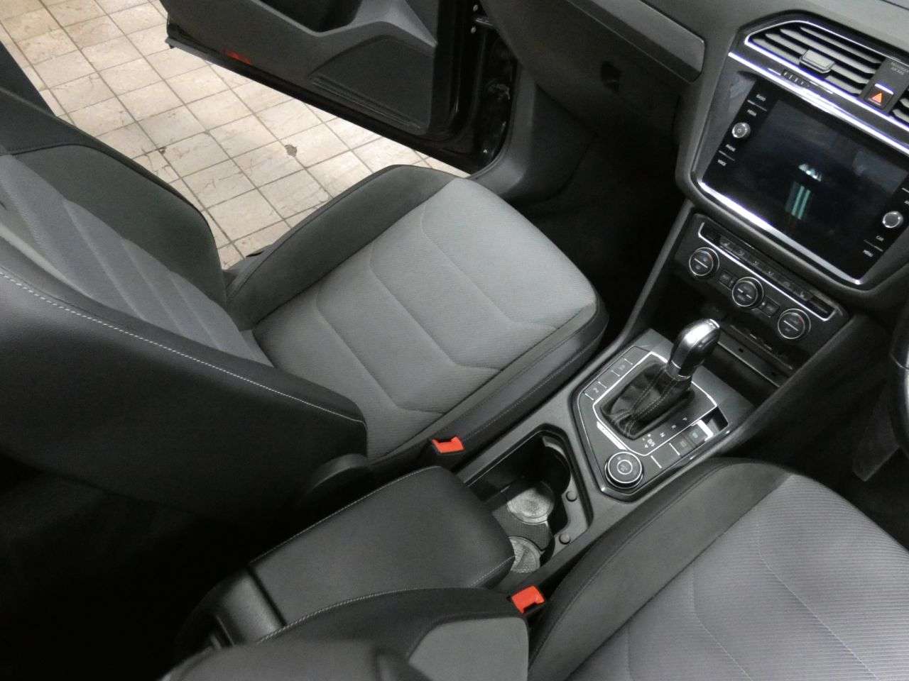 2018 VOLKSWAGEN TIGUAN 2018 VOLKSWAGEN TIGUAN