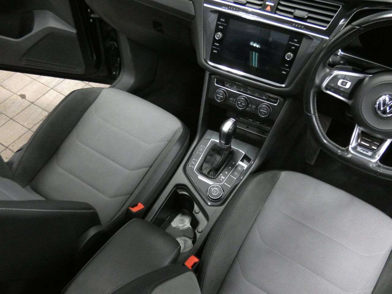 2018 VOLKSWAGEN TIGUAN 2018 VOLKSWAGEN TIGUAN