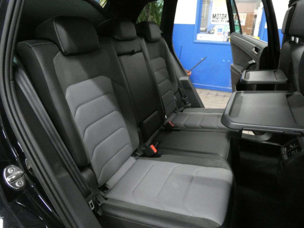 2018 VOLKSWAGEN TIGUAN 2018 VOLKSWAGEN TIGUAN