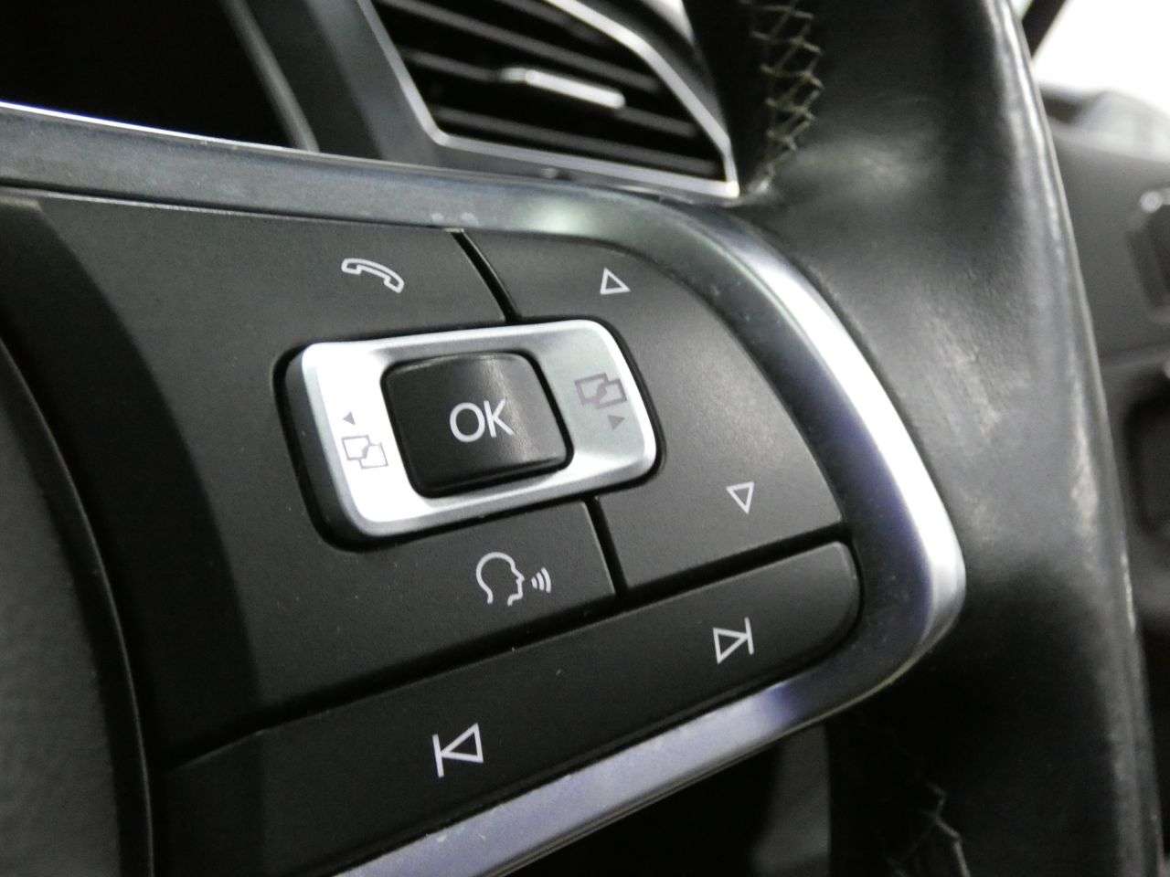 2018 VOLKSWAGEN TIGUAN 2018 VOLKSWAGEN TIGUAN