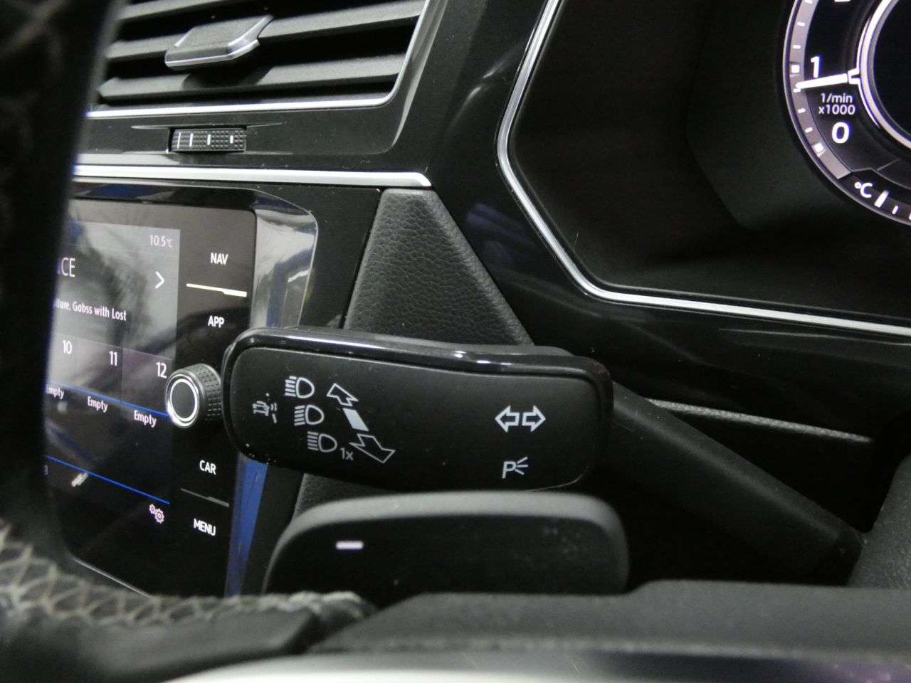 2018 VOLKSWAGEN TIGUAN 2018 VOLKSWAGEN TIGUAN