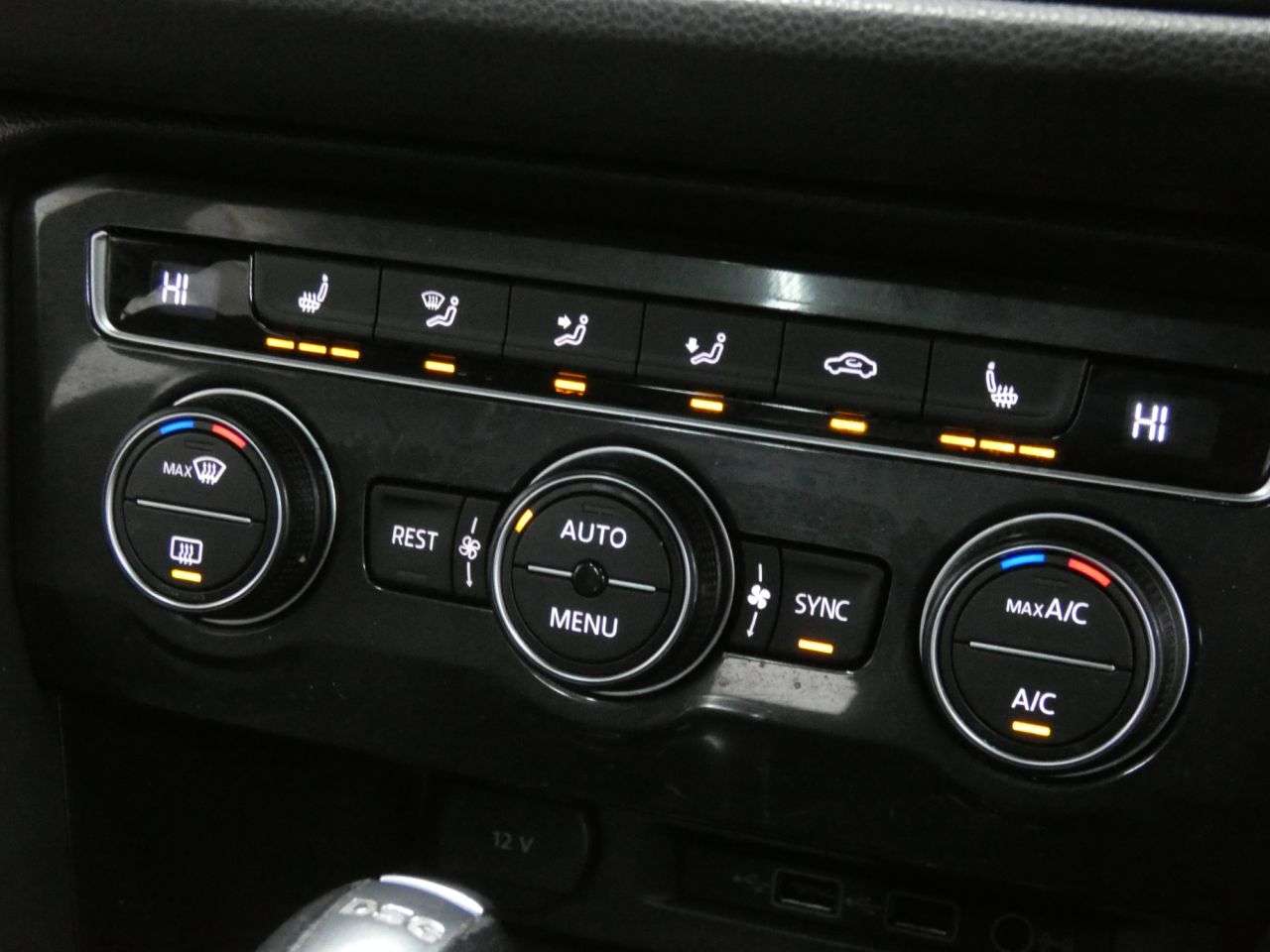 2018 VOLKSWAGEN TIGUAN 2018 VOLKSWAGEN TIGUAN