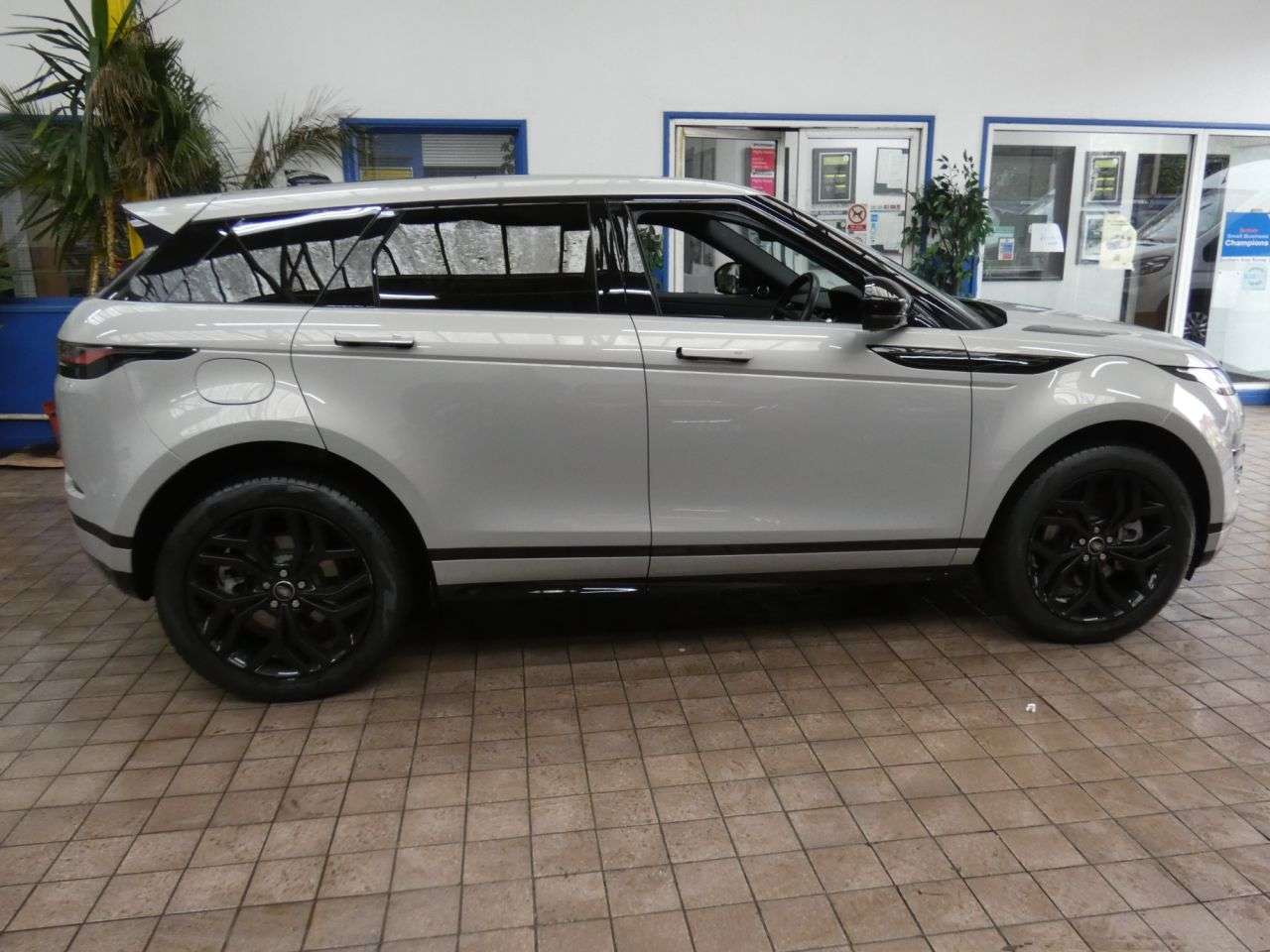 2022 LAND ROVER RANGE ROVER EVOQUE 2022 LAND ROVER RANGE ROVER EVOQUE
